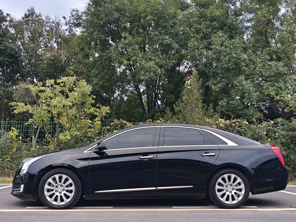 Cadillac XTS — миниатюра 4