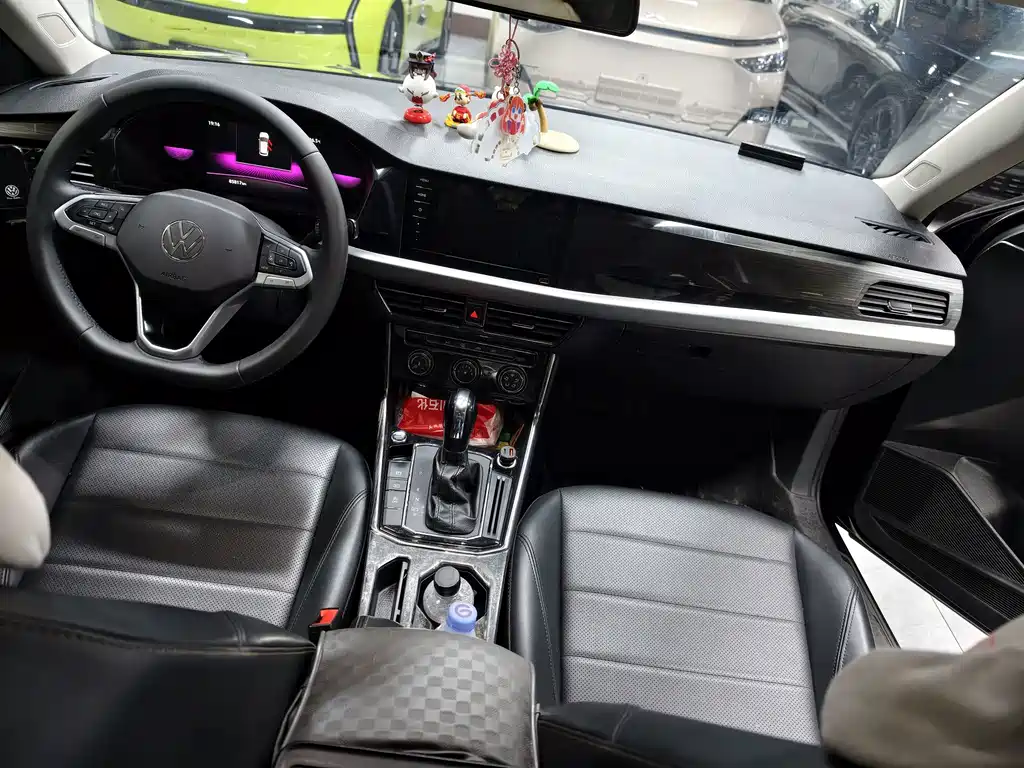 Volkswagen Lavida — миниатюра 6
