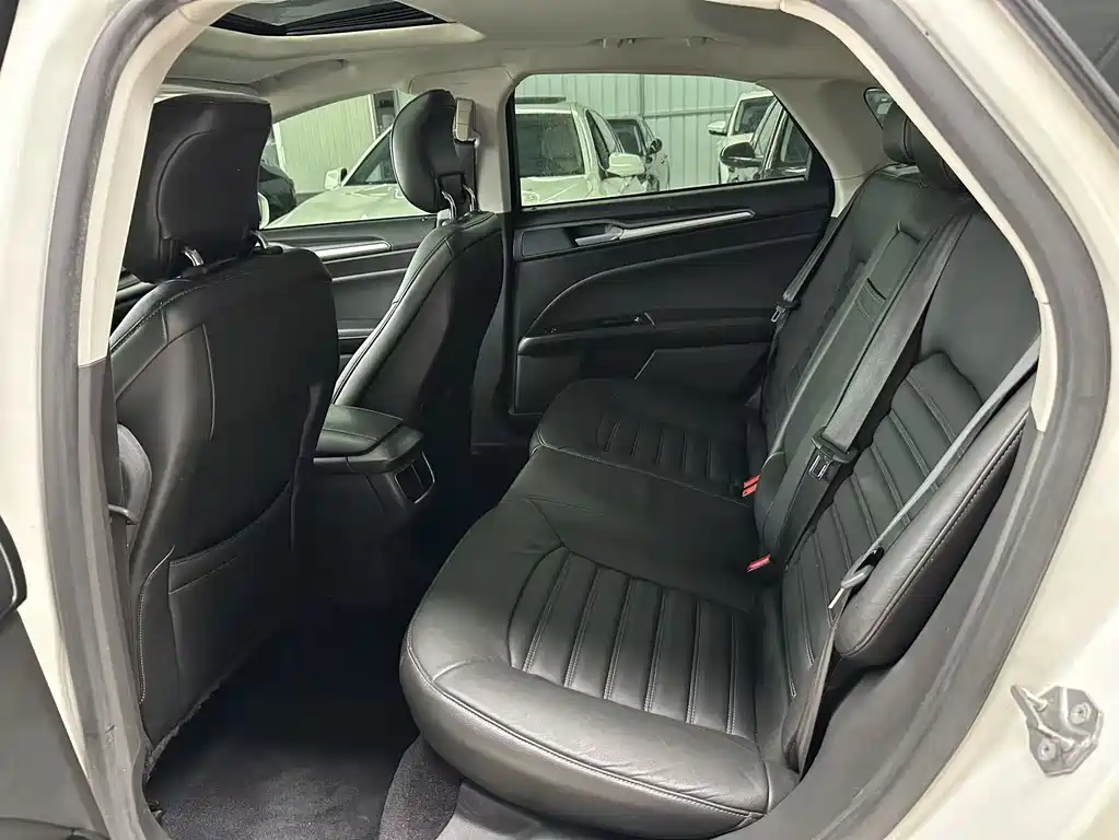 Ford Mondeo 2013 1.5L GTDi180 Fashion