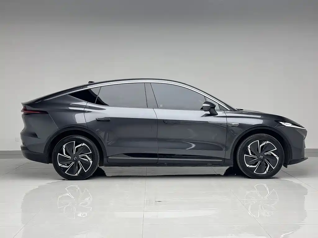 RISING AUTO FEIFAN R7