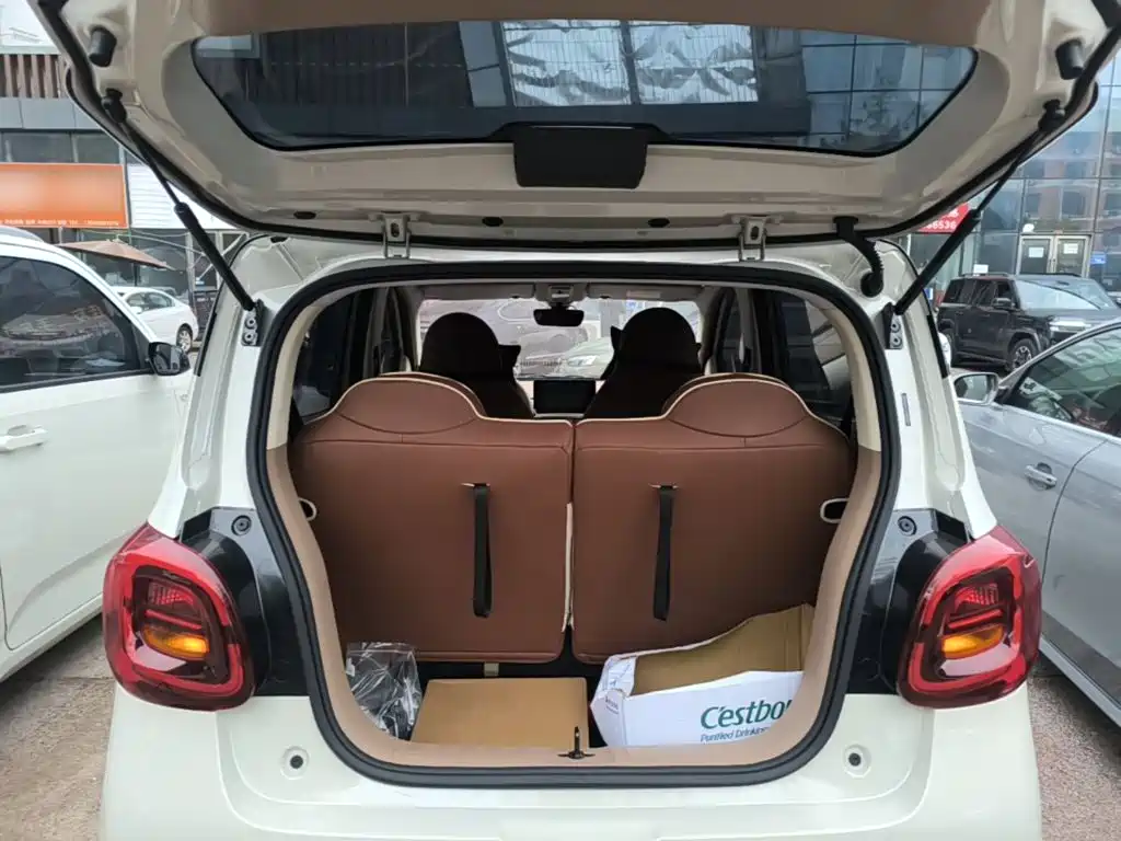 Wuling MINIEV — миниатюра 19