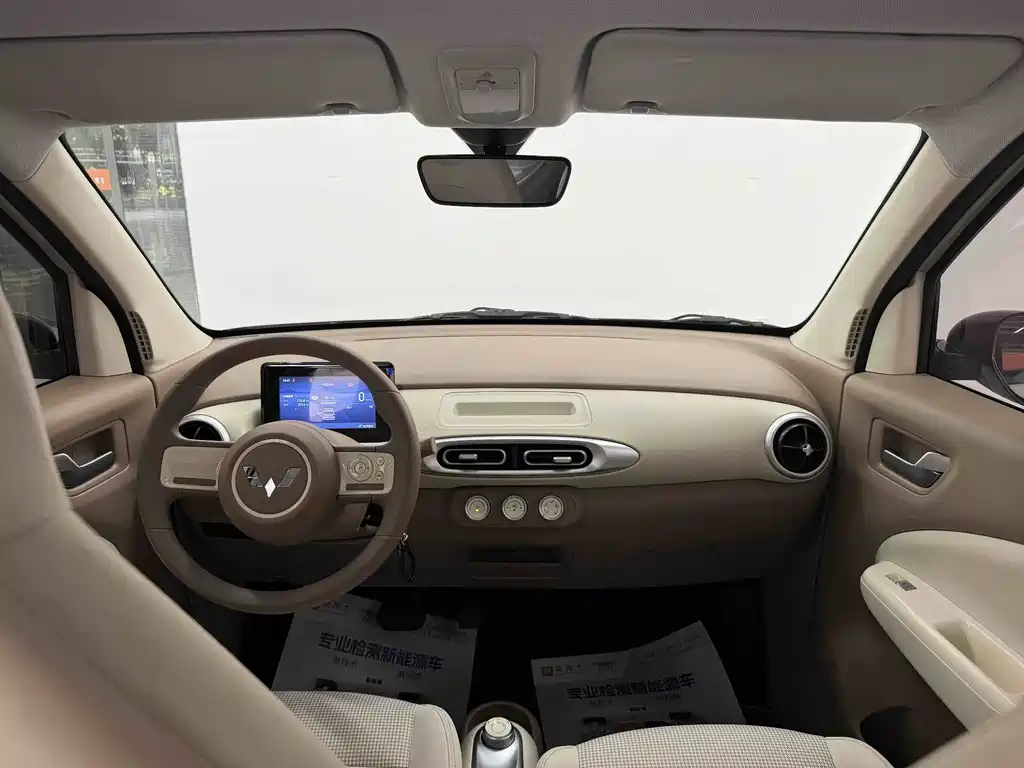 Wuling MINIEV — миниатюра 16