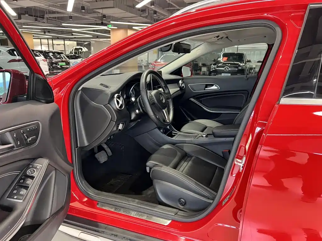 Mercedes-Benz GLA 2016 GLA 200 Fashion