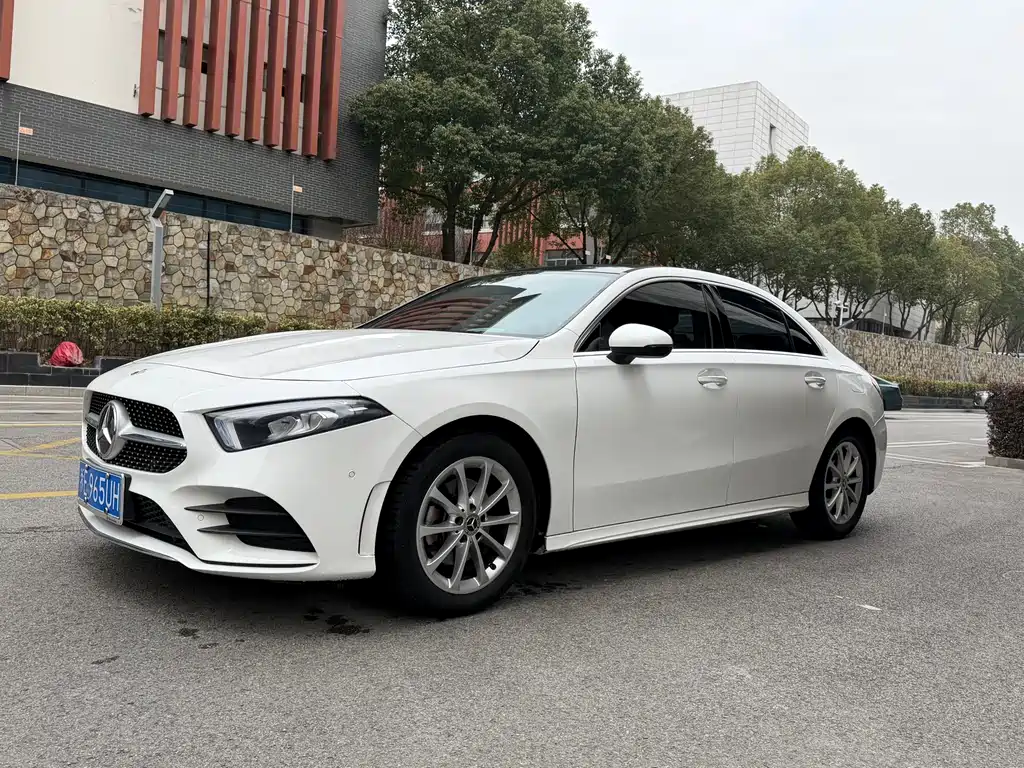 MERCEDES-BENZ A CLASS