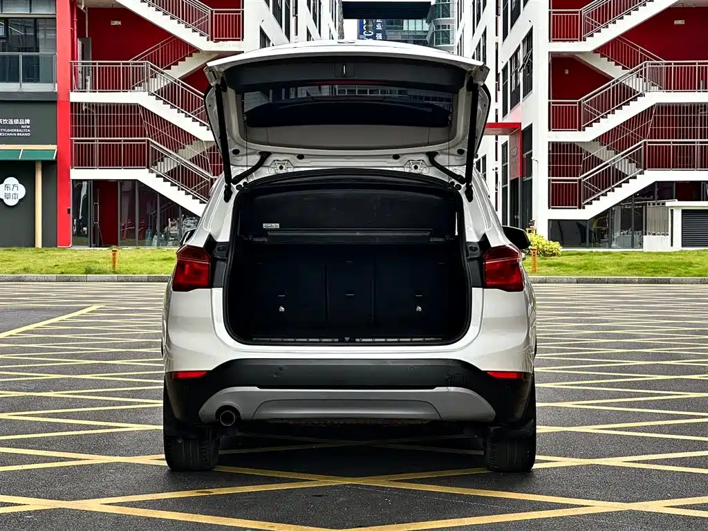 BMW X1 2016 sDrive18Li Fashion