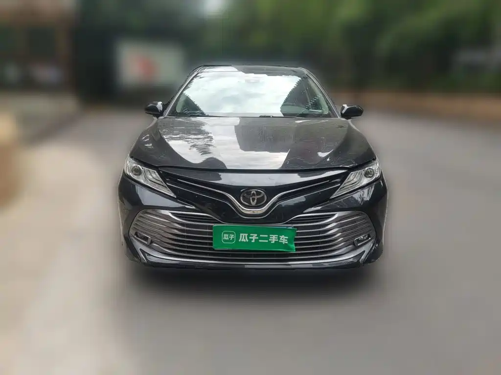 Toyota Camry — миниатюра 2