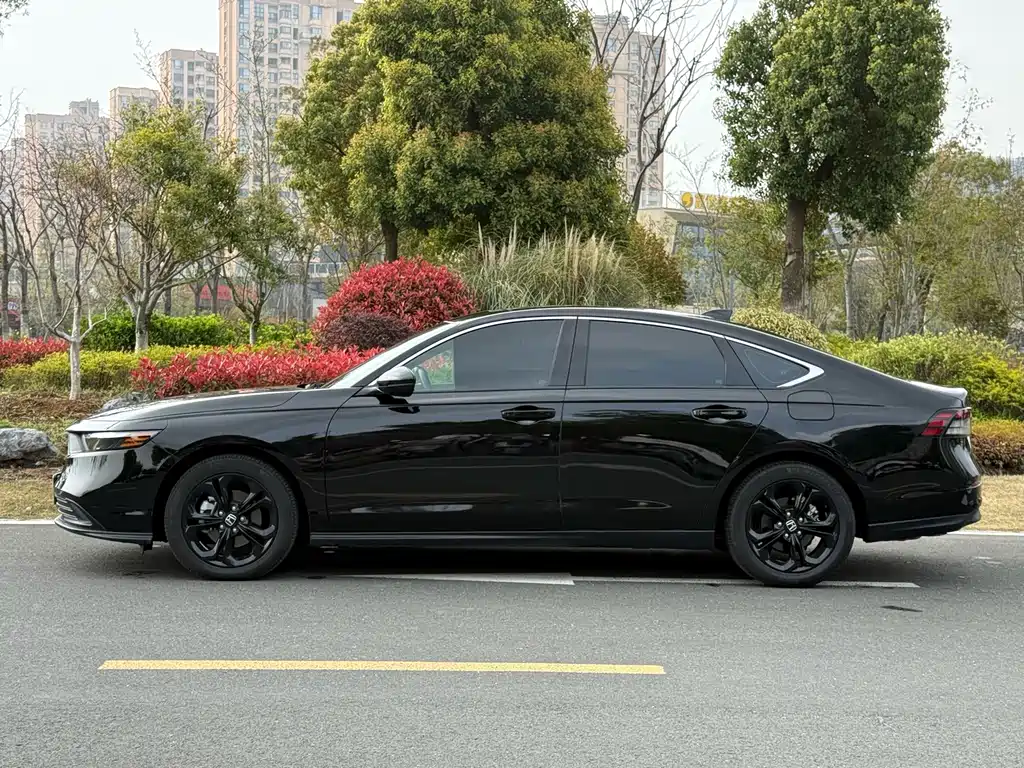 Honda Accord 2025 260TURBO Luxury