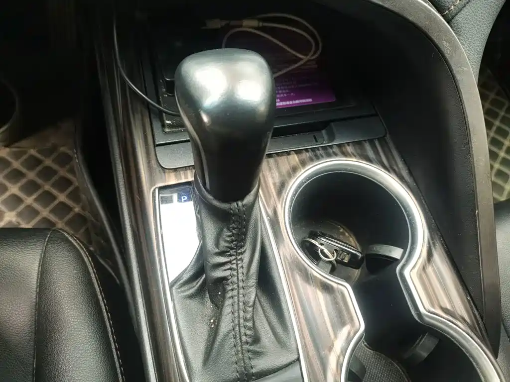 Toyota Camry — миниатюра 15
