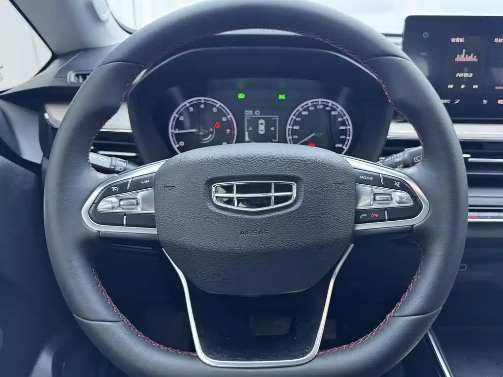 Geely Vision X3 — миниатюра 14