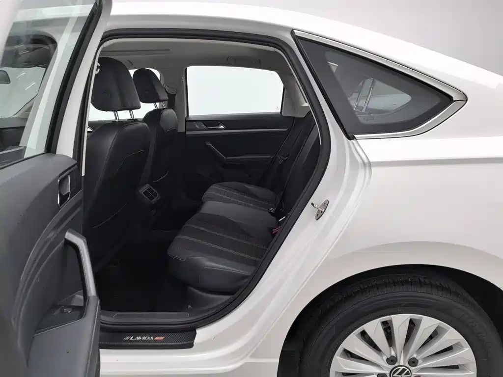 Volkswagen Lavida — миниатюра 15