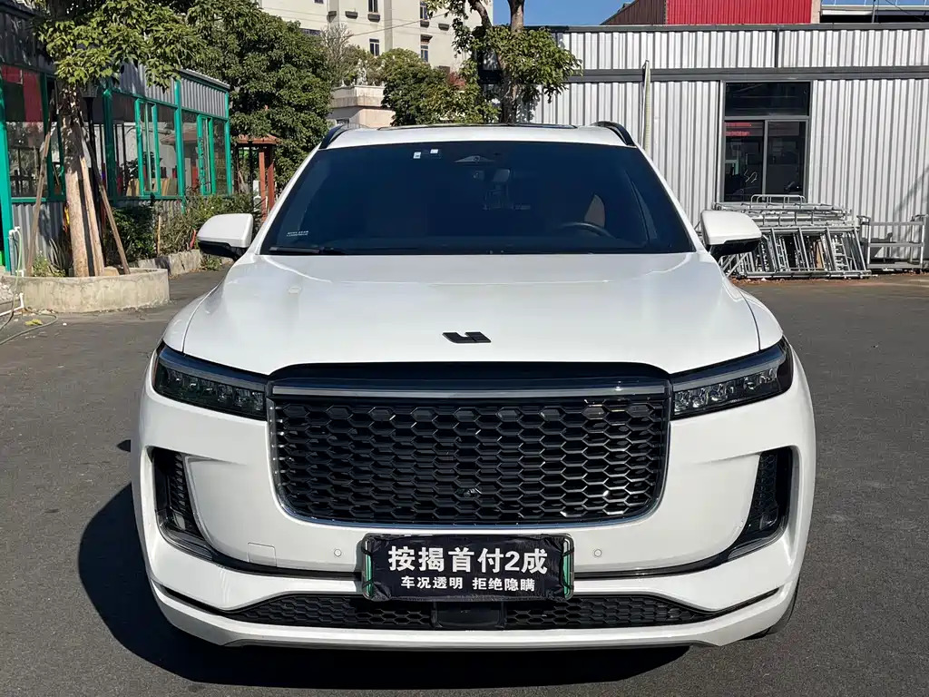 Li Auto ONE 2021 6 мест