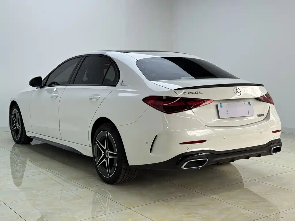 Mercedes-Benz C-Class — миниатюра 9