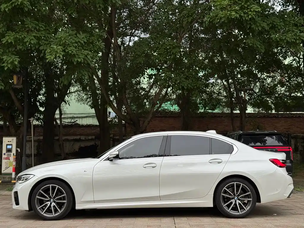 BMW 3 Series 3 2021 325Li M Sport