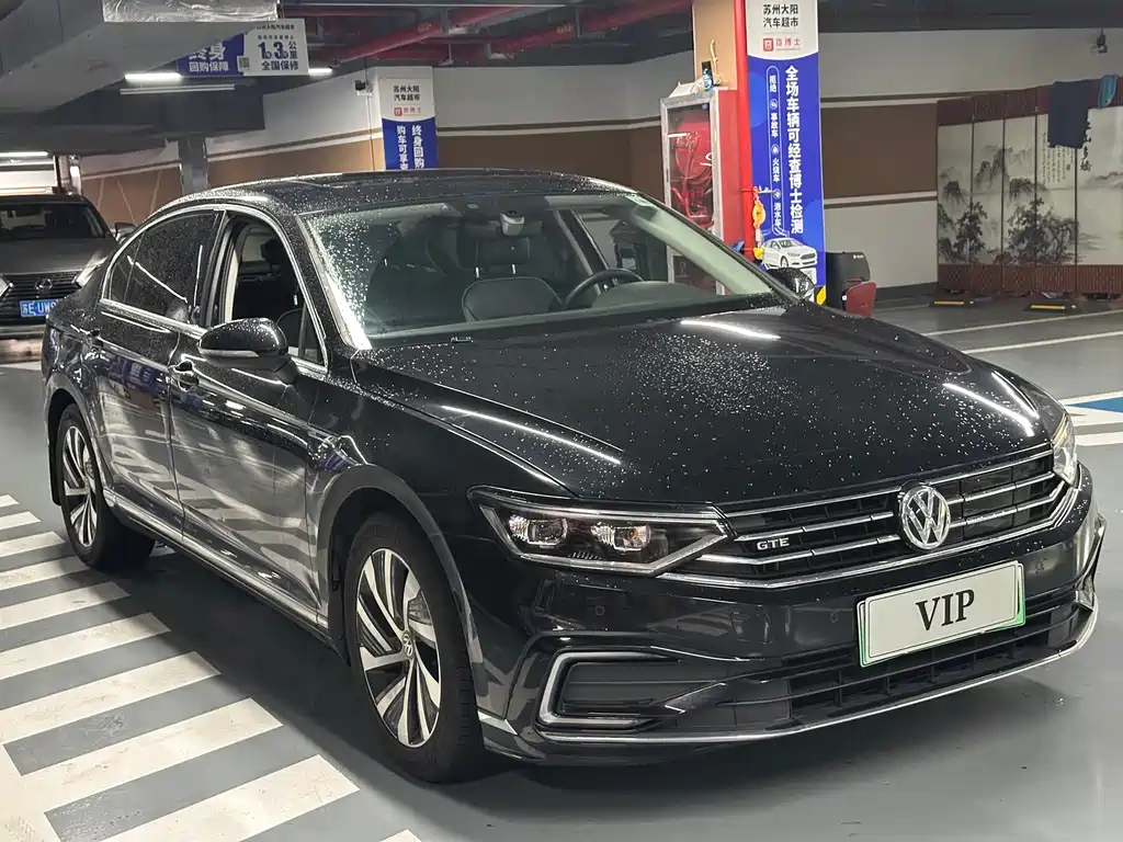 Volkswagen Magotan PHEV — миниатюра 3
