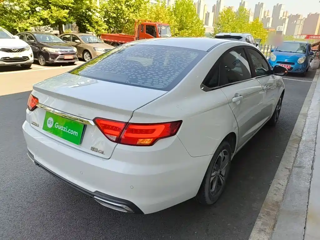 Geely Emgrand GL — миниатюра 7