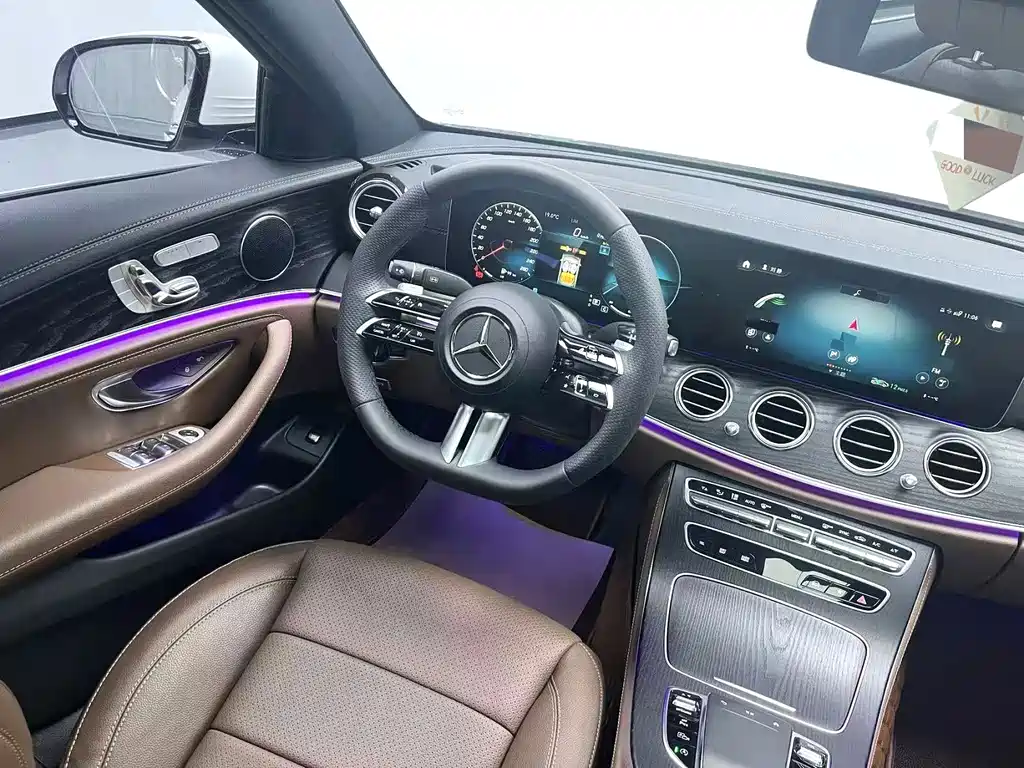 Mercedes-Benz E-Class — миниатюра 5
