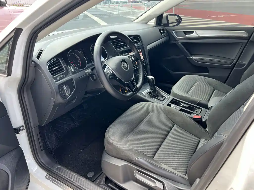 Volkswagen Golf — миниатюра 7