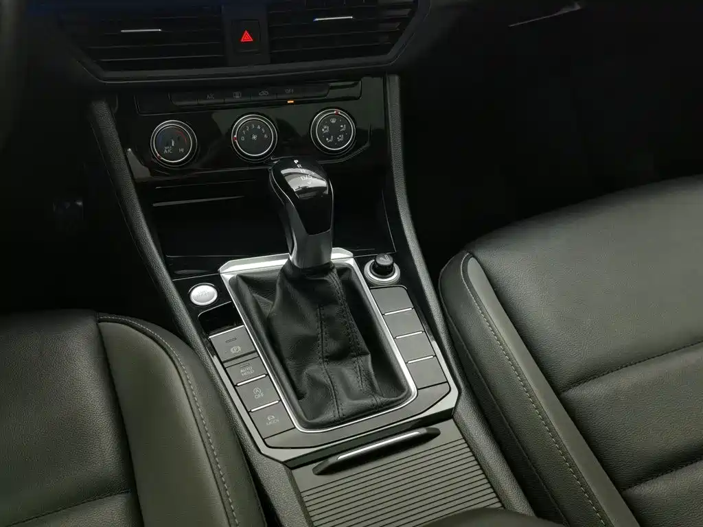 Volkswagen Sagitar — миниатюра 13