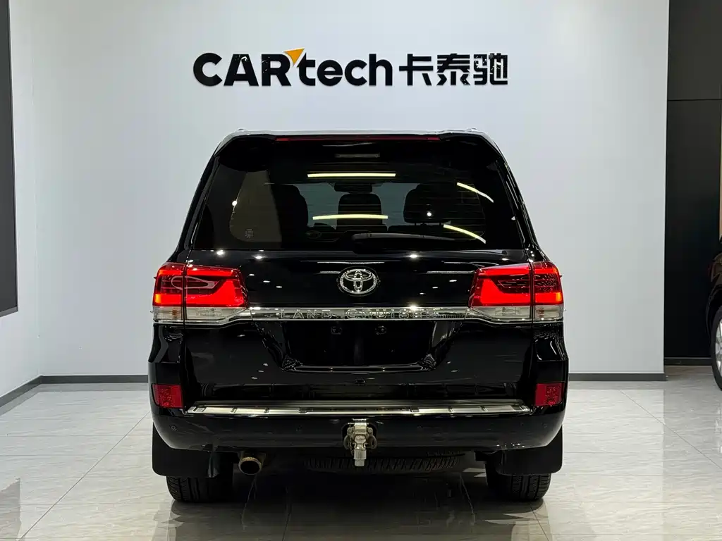 Toyota Land Cruiser — миниатюра 4