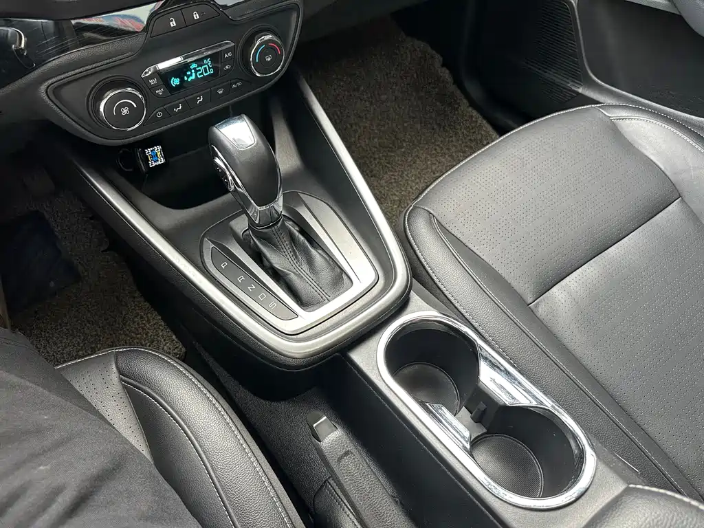 Ford Escort — миниатюра 11