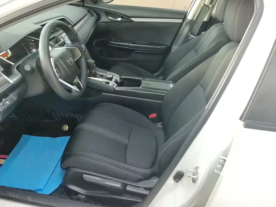 Honda Civic — миниатюра 9