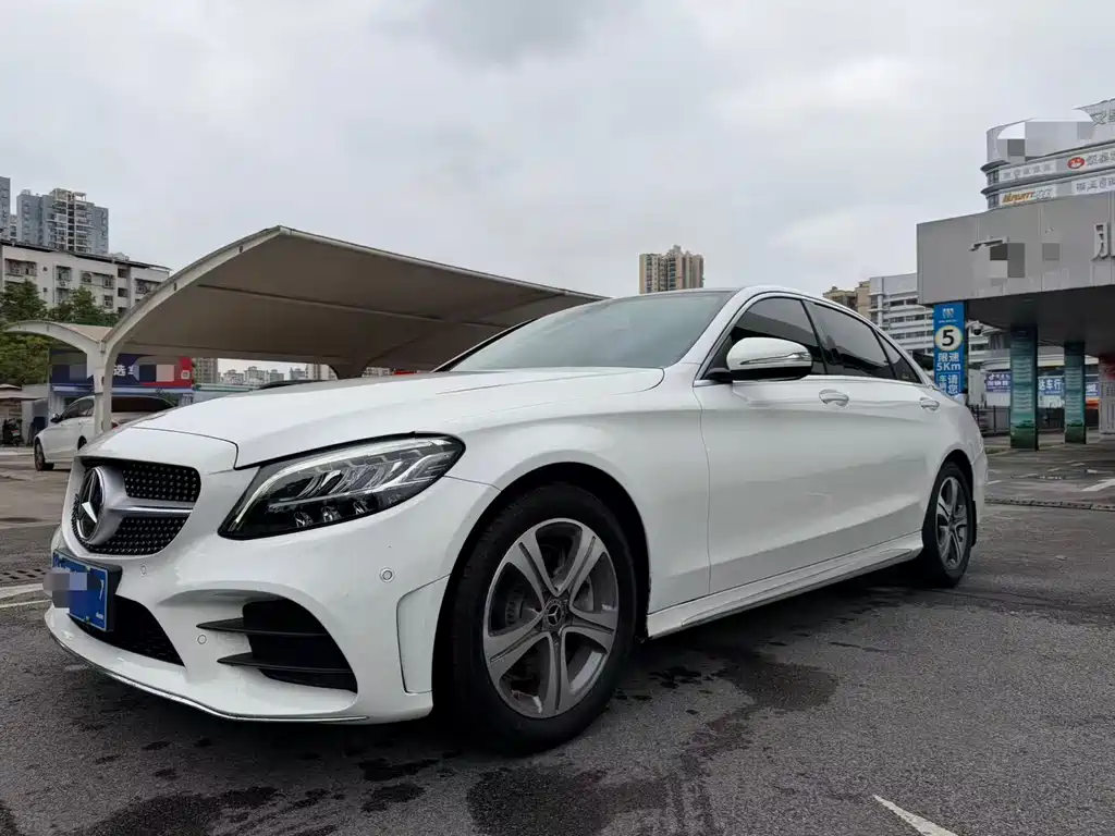 Mercedes-Benz C-Class 2020
