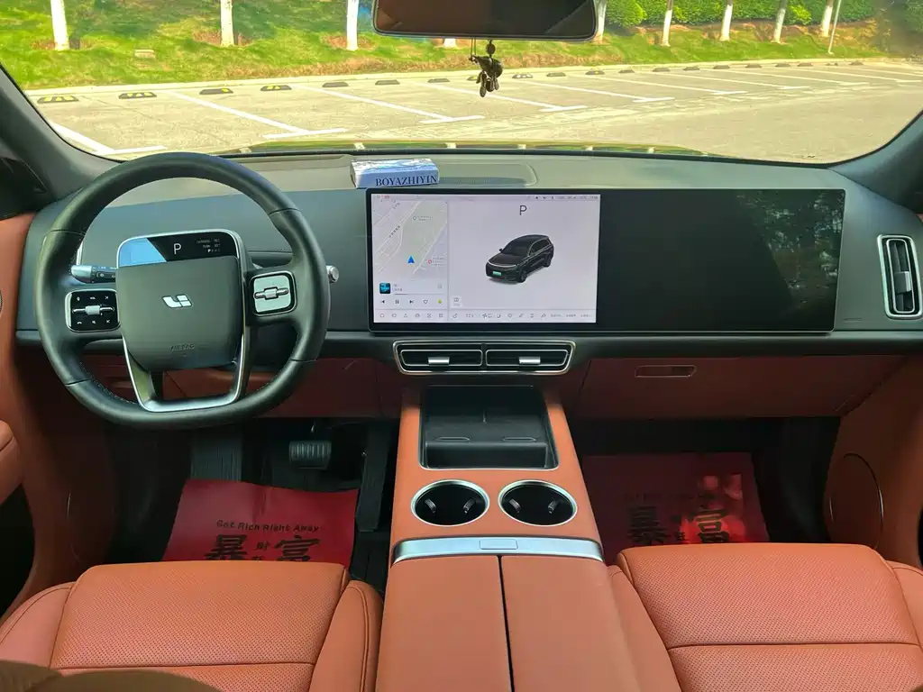 Li Auto L8 2024 Pro
