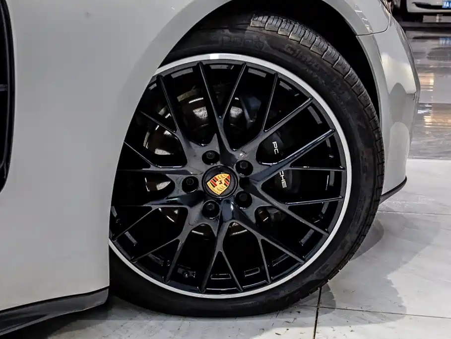 Porsche Panamera — миниатюра 32