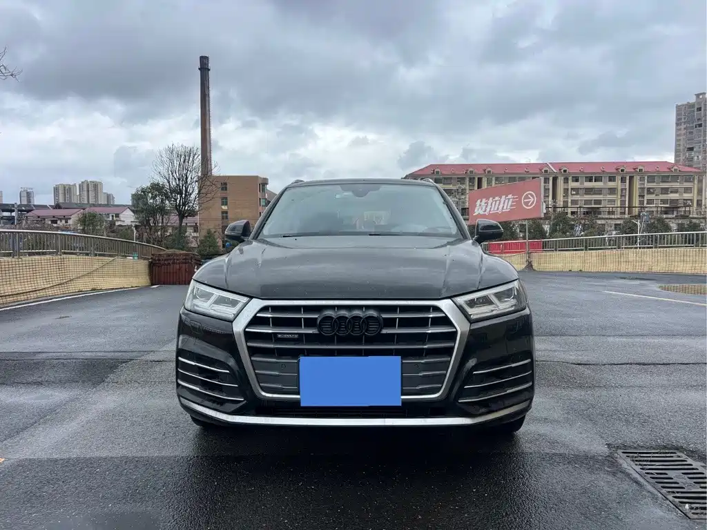 Audi Q5L — миниатюра 2