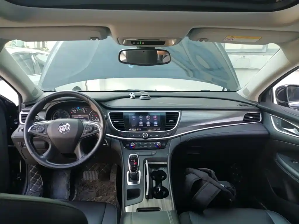 Buick LaCrosse — миниатюра 10