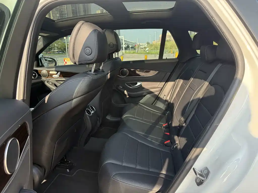 Mercedes-Benz GLC — миниатюра 15