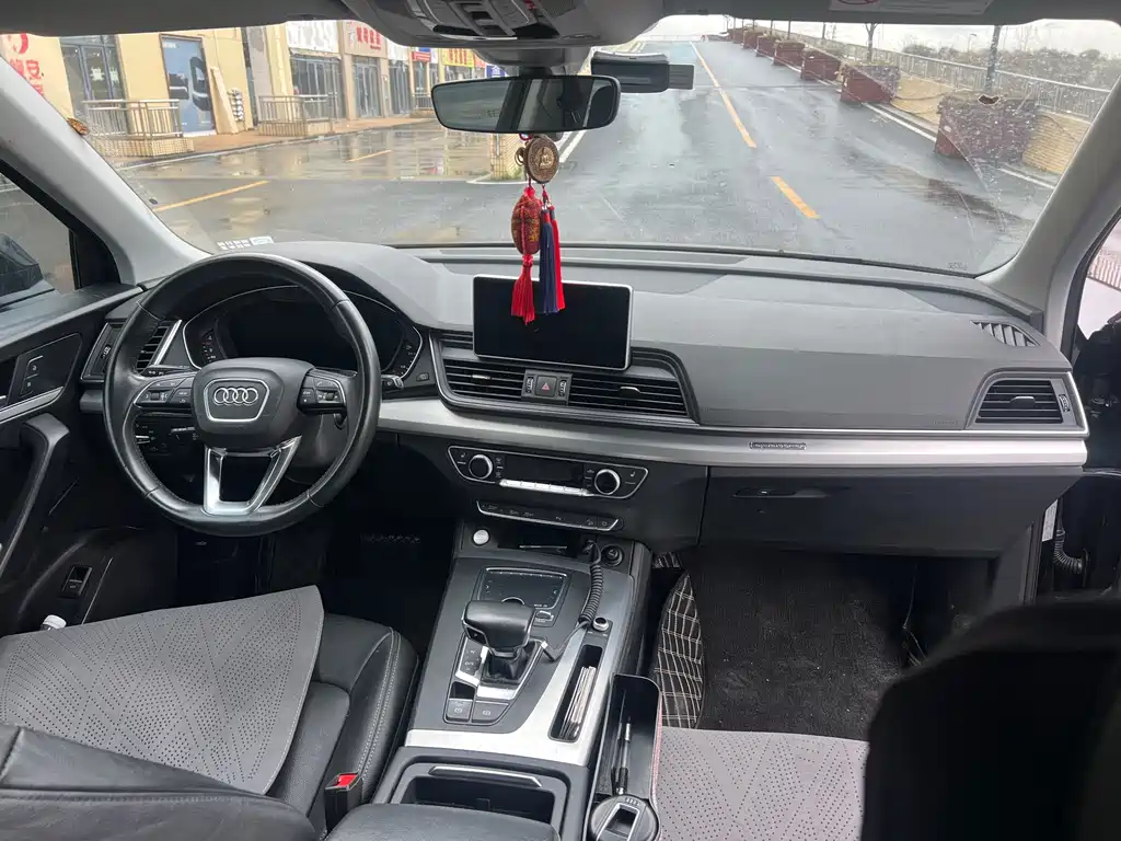 Audi Q5L — миниатюра 9