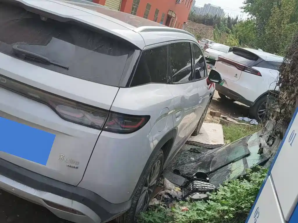 BYD Song Ultra — миниатюра 4