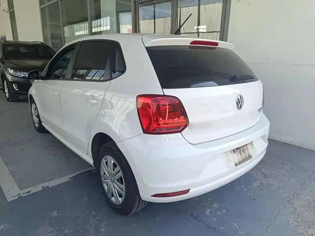 Volkswagen Polo — миниатюра 5