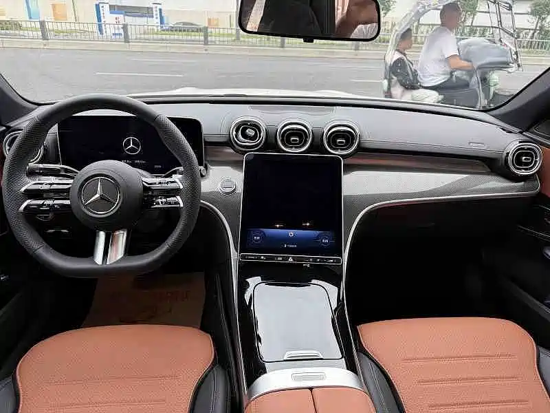 Mercedes-Benz C-Class — миниатюра 5