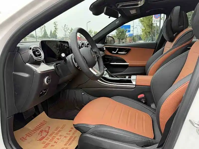 Mercedes-Benz C-Class — миниатюра 4