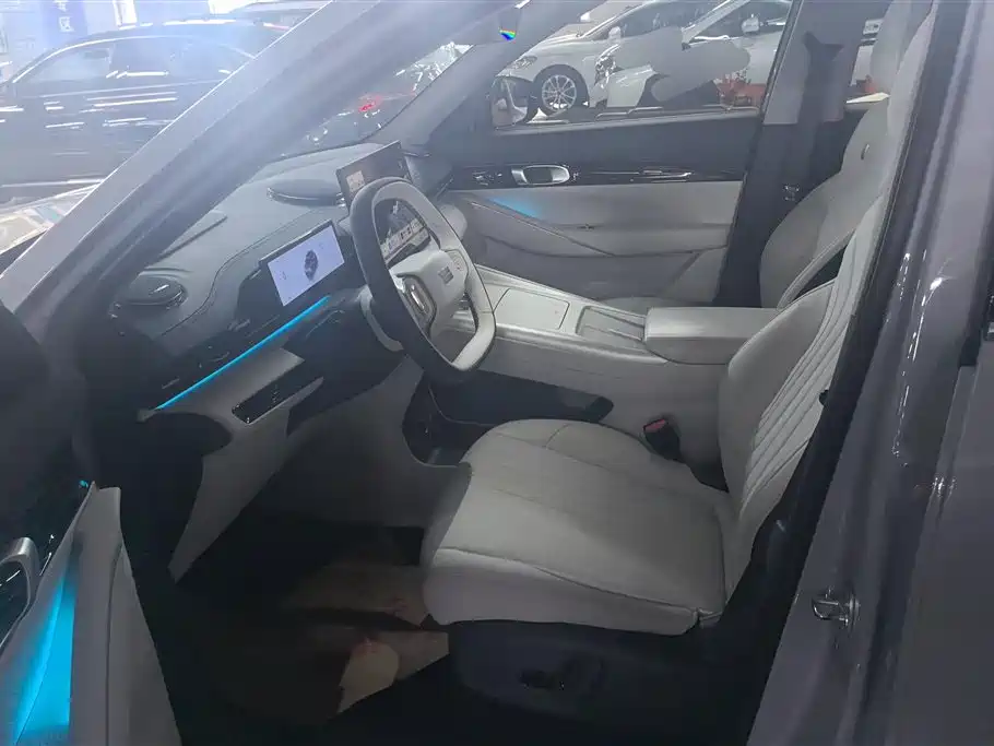 GEELY GALAXY GALAXY E5