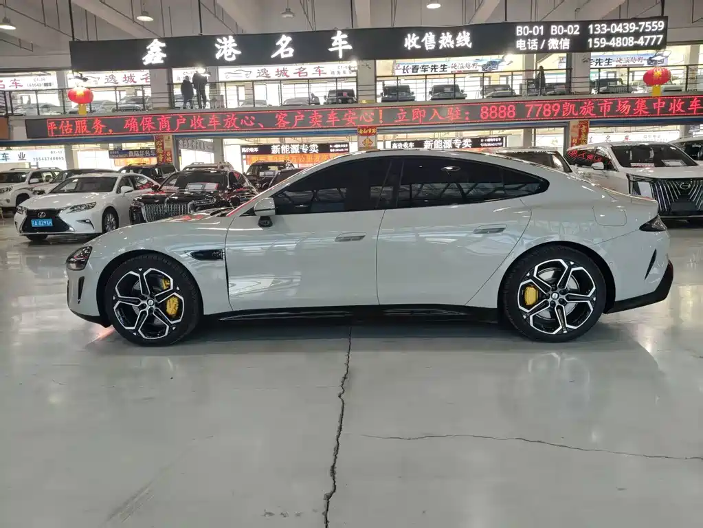 XIAOMI CAR XIAOMI SU7