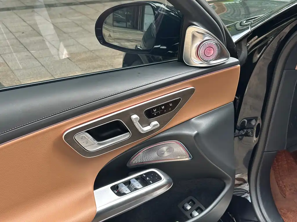 Mercedes-Benz E-Class New Energy — миниатюра 11