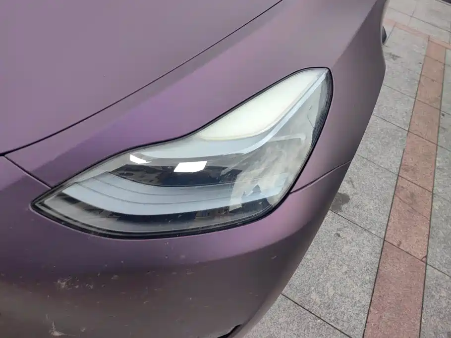 Tesla Model Y — миниатюра 5