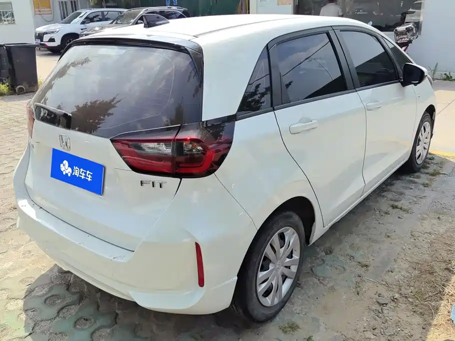 Honda Fit — миниатюра 3