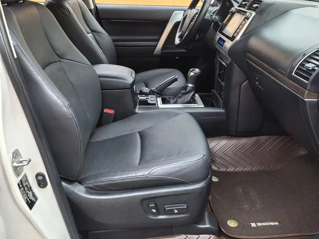 Toyota Prado — миниатюра 7