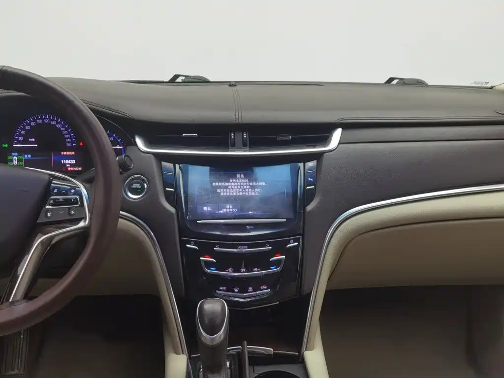 Cadillac XTS — миниатюра 12