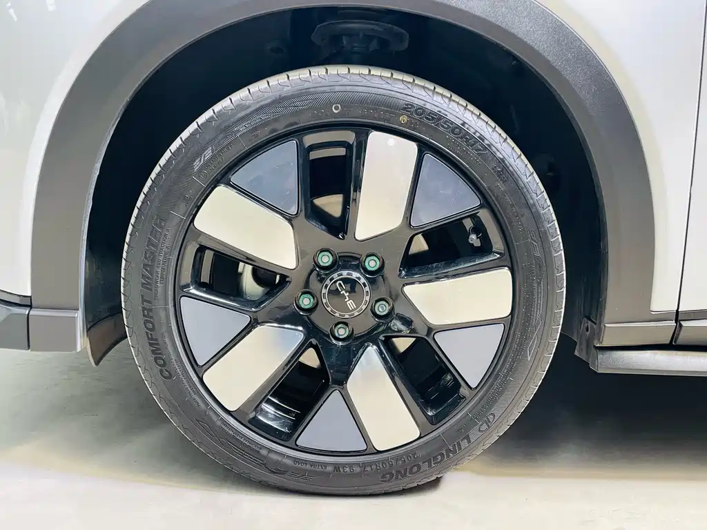 BYD Dolphin — миниатюра 9
