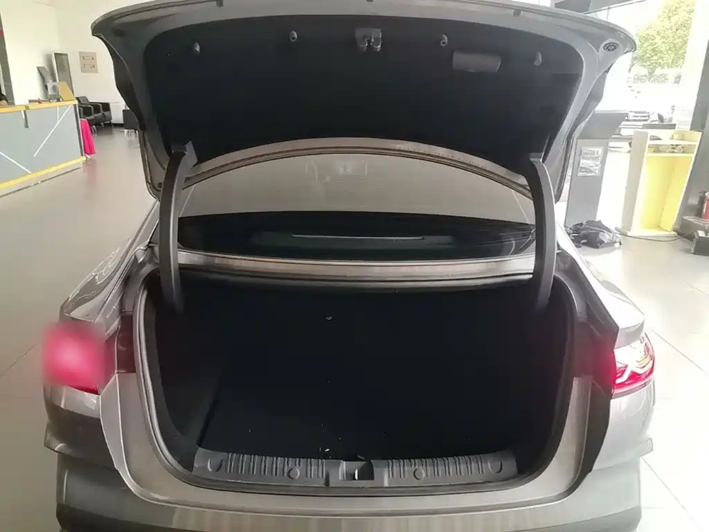 BYD Qin L — миниатюра 19