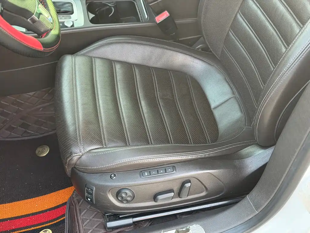 Volkswagen CC — миниатюра 10