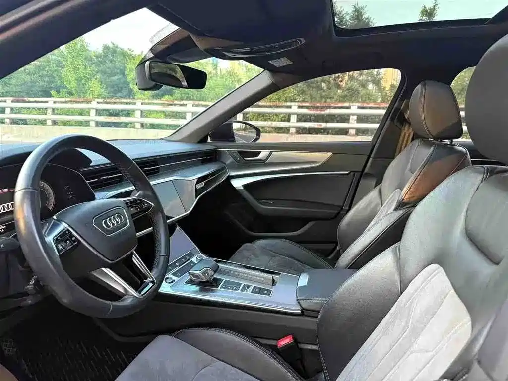 Audi A6L 2021 40 TFSI Luxury