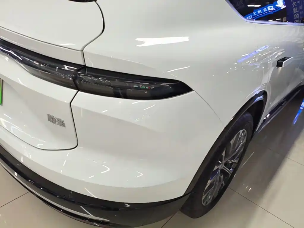 NIO EC6 — миниатюра 8
