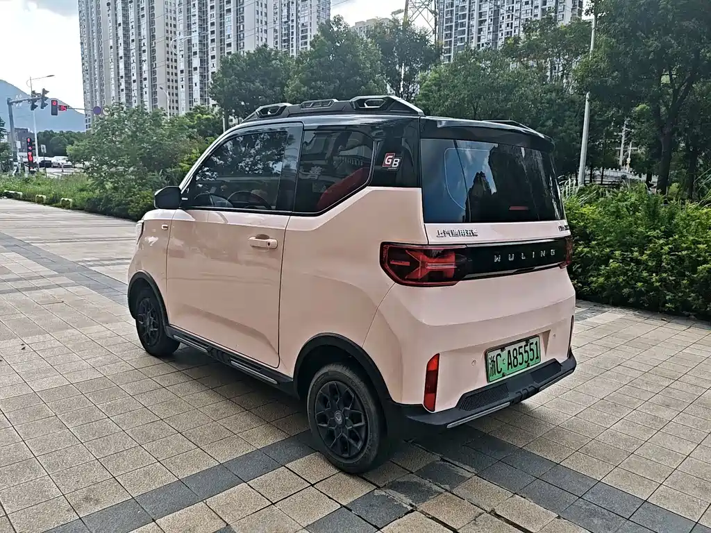 Wuling MINIEV — миниатюра 5