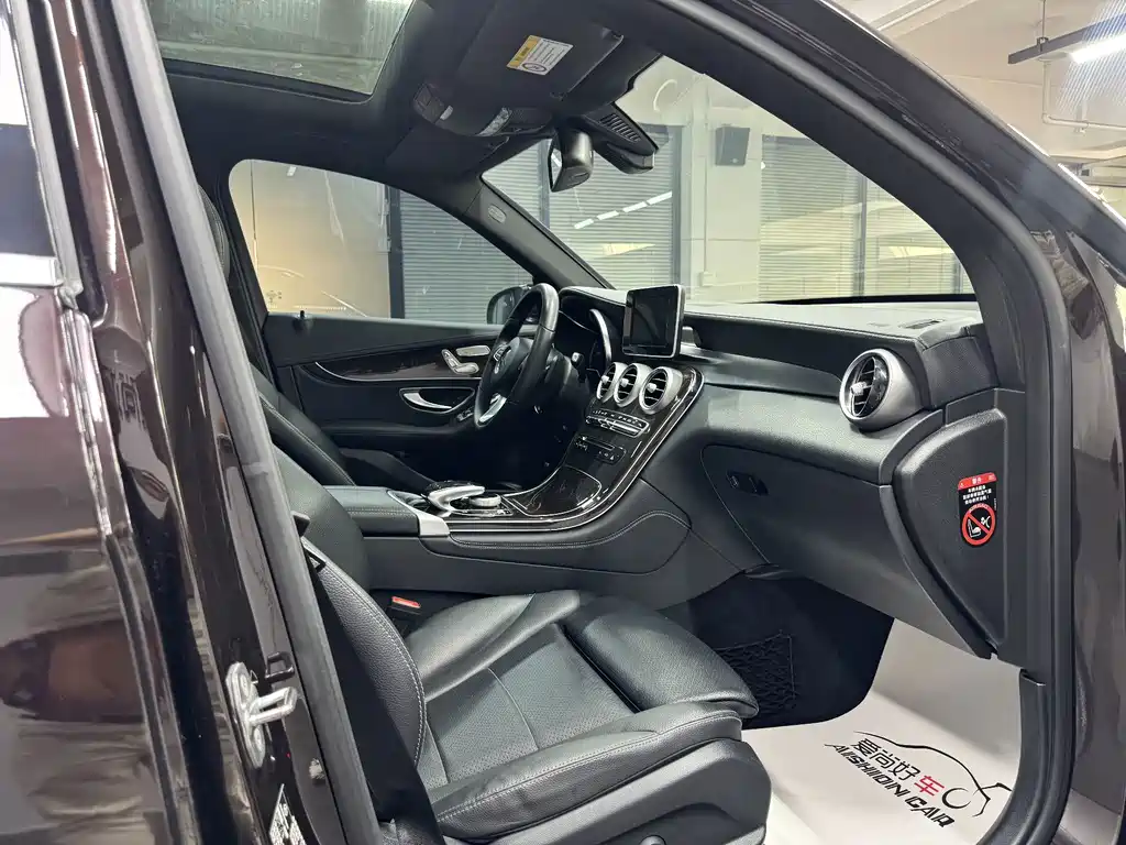 Mercedes-Benz GLC — миниатюра 10